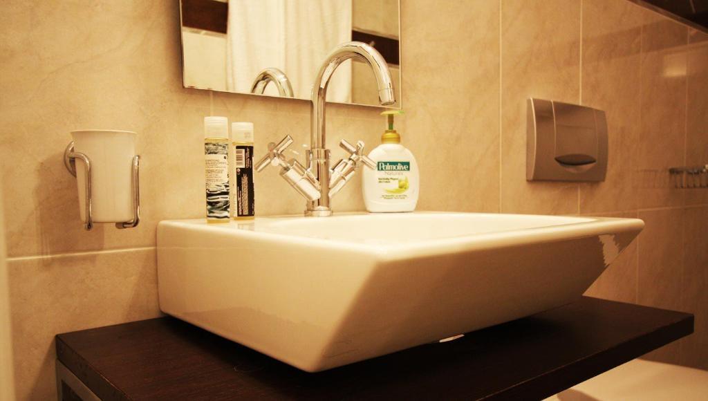 Efharis Hotel Kamares  Екстериор снимка