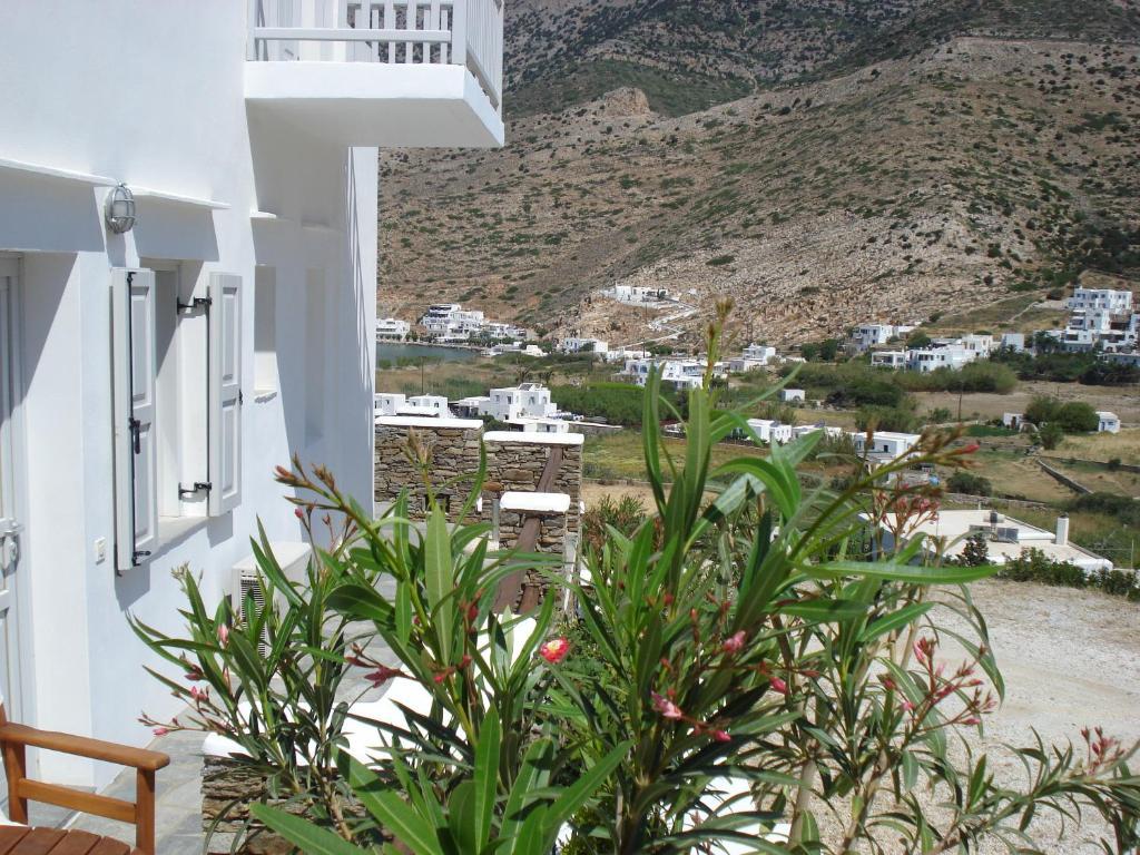 Efharis Hotel Kamares  Стая снимка