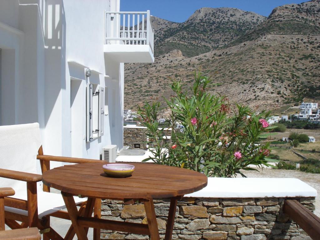 Efharis Hotel Kamares  Стая снимка